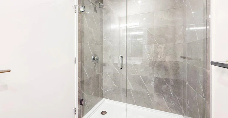 400-3588 Hull, Vancouver, BC, V5N 4R9 - 17