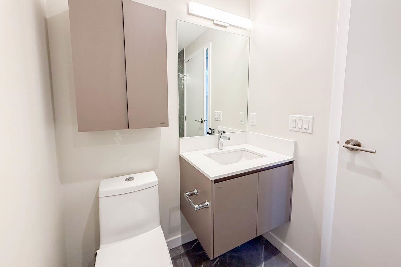 400-3588 Hull, Vancouver, BC, V5N 4R9 - 16