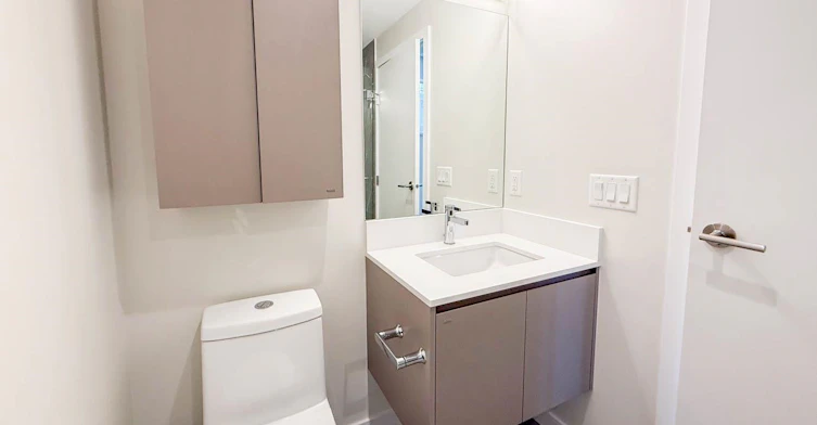 400-3588 Hull, Vancouver, BC, V5N 4R9 - 16
