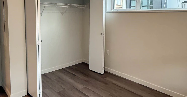 204-3588 Hull Street, Vancouver, BC, V5N 4R9 - 9