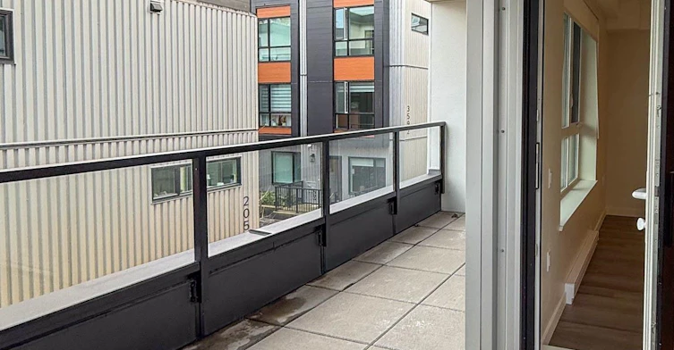 204-3588 Hull Street, Vancouver, BC, V5N 4R9 - 6