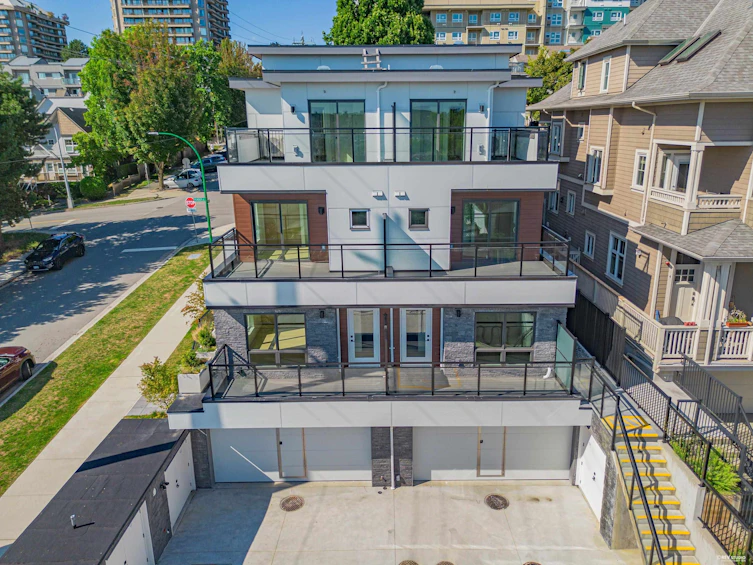 1-3800 Pender Street, Burnaby, BC, V5C 2L5 - 31