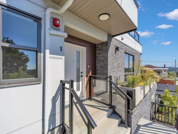 1-3800 Pender Street, Burnaby, BC, V5C 2L5 - 23