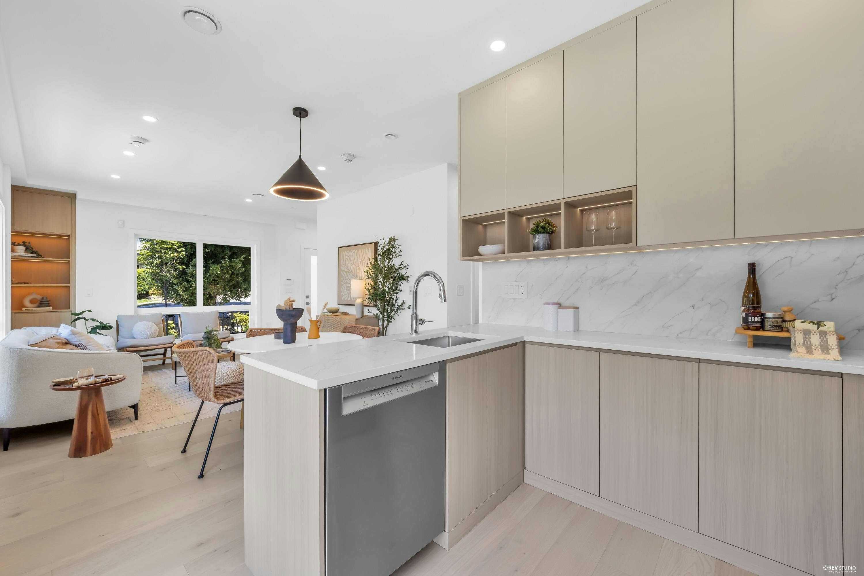 2-3800 Pender Street, Burnaby, BC, V5C 2L5 - 7