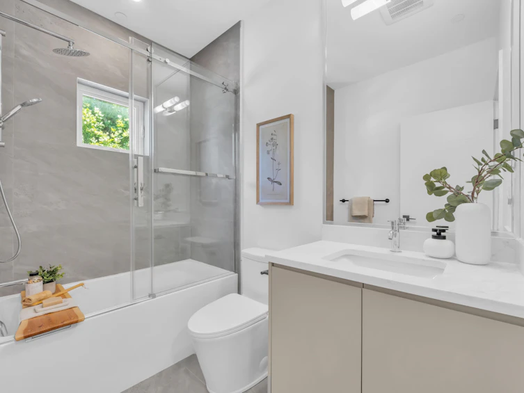 2-3800 Pender Street, Burnaby, BC, V5C 2L5 - 22