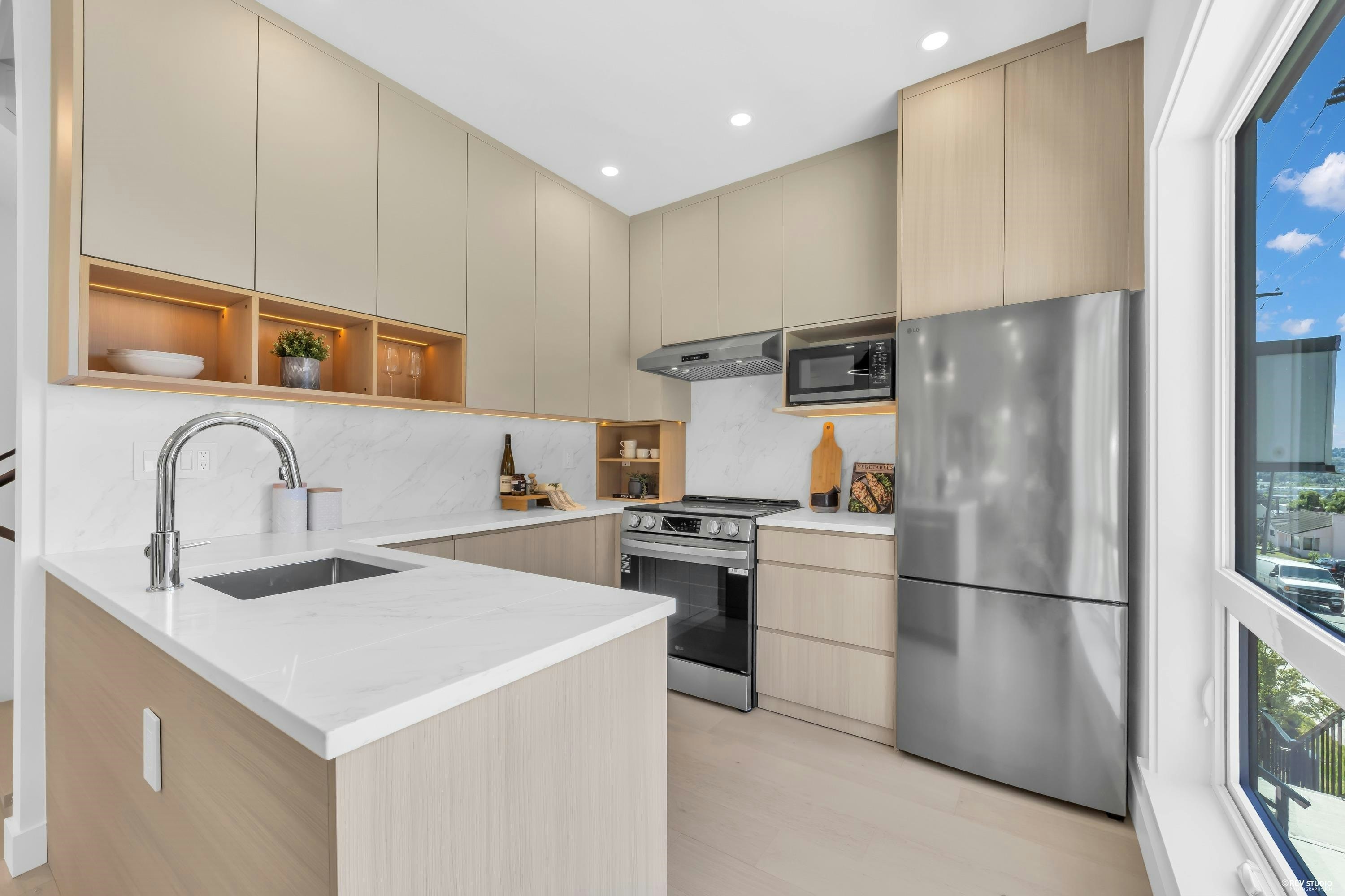 2-3800 Pender Street, Burnaby, BC, V5C 2L5 - 6