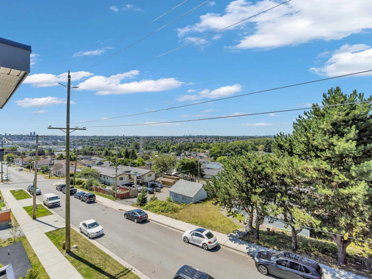 2-3800 Pender Street, Burnaby, BC, V5C 2L5 - 19