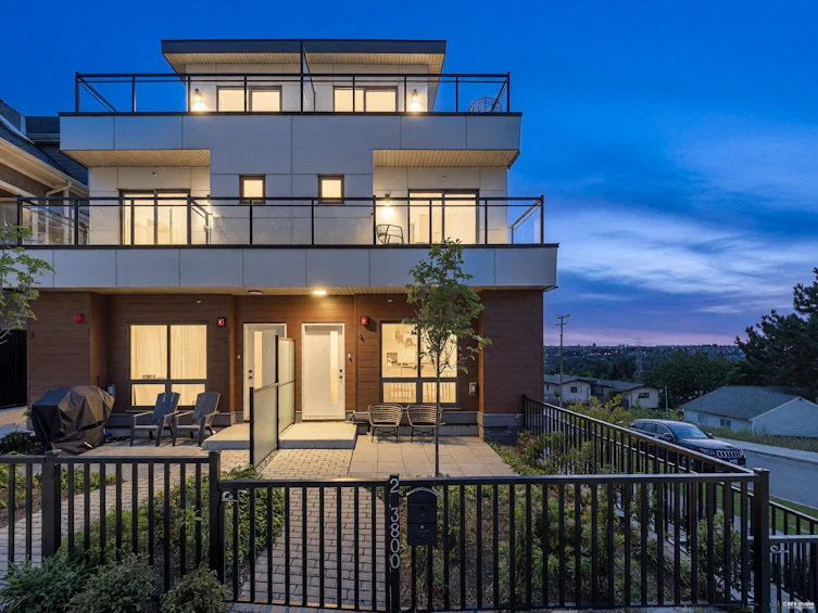 2-3800 Pender Street, Burnaby, BC, V5C 2L5 - 12