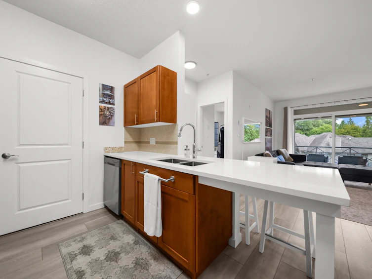 418-33318 E Bourquin Crescent, Abbotsford, BC, V2S 0A6 - 4