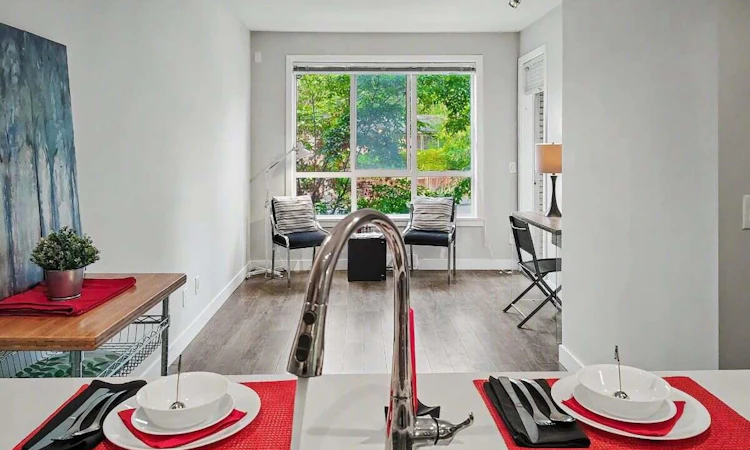 205-15388 105 Avenue