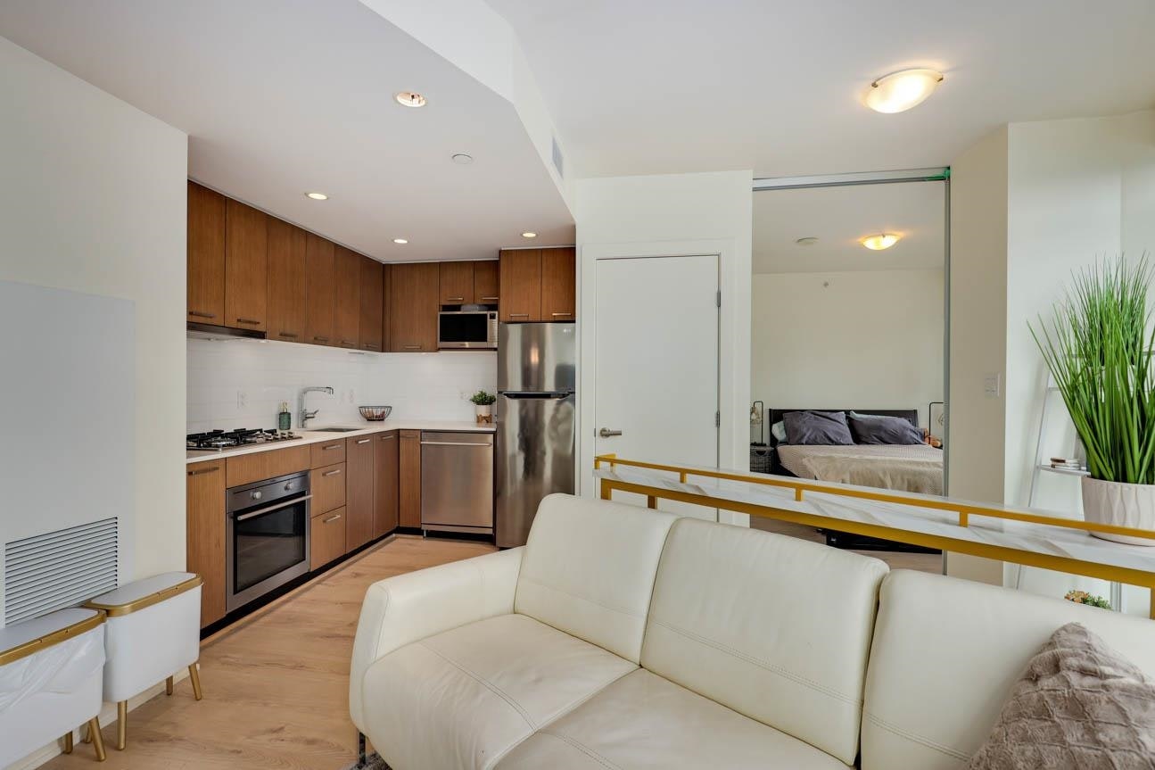 1207-1372 Seymour Street, Vancouver, BC, V6B 0L1 - 9