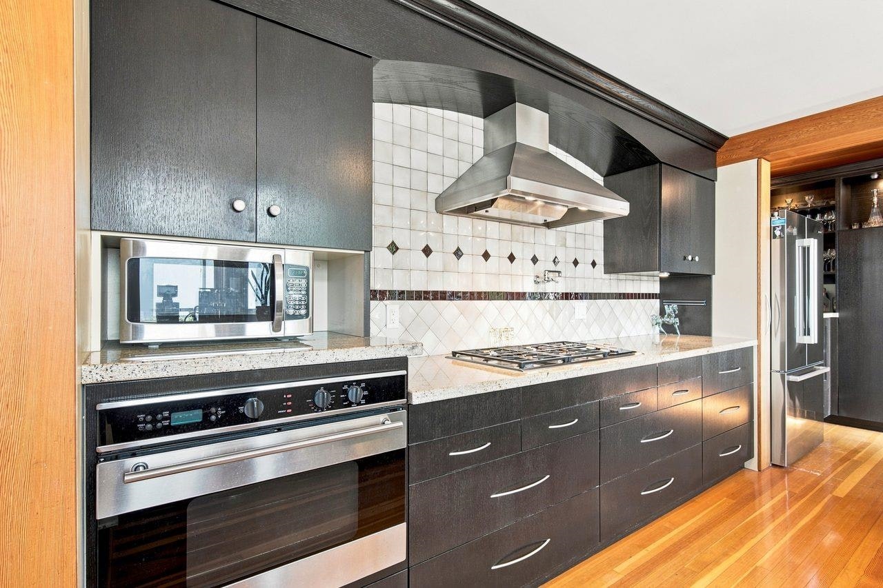 330 Sasamat Lane, North Vancouver, BC, V7G 2S4 - 18