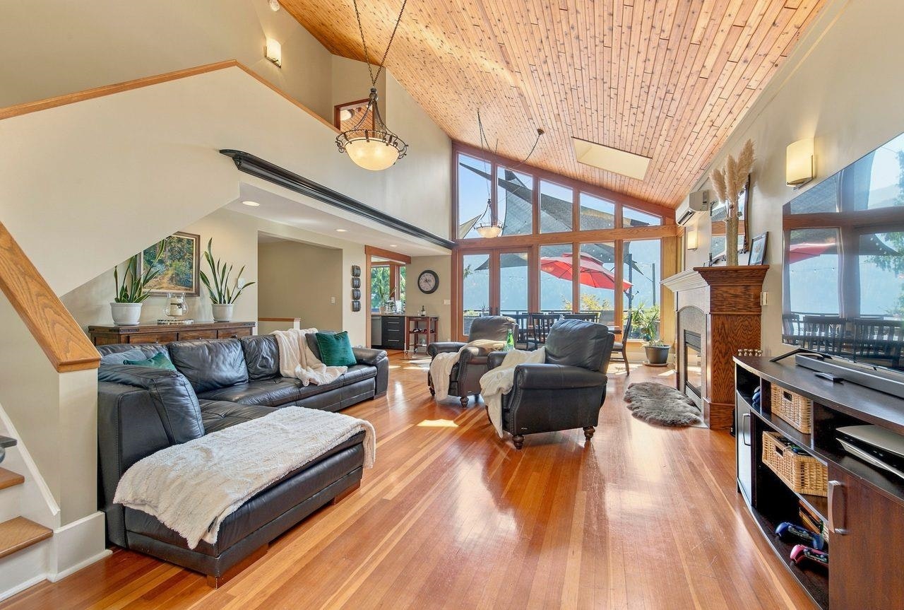 330 Sasamat Lane, North Vancouver, BC, V7G 2S4 - 8