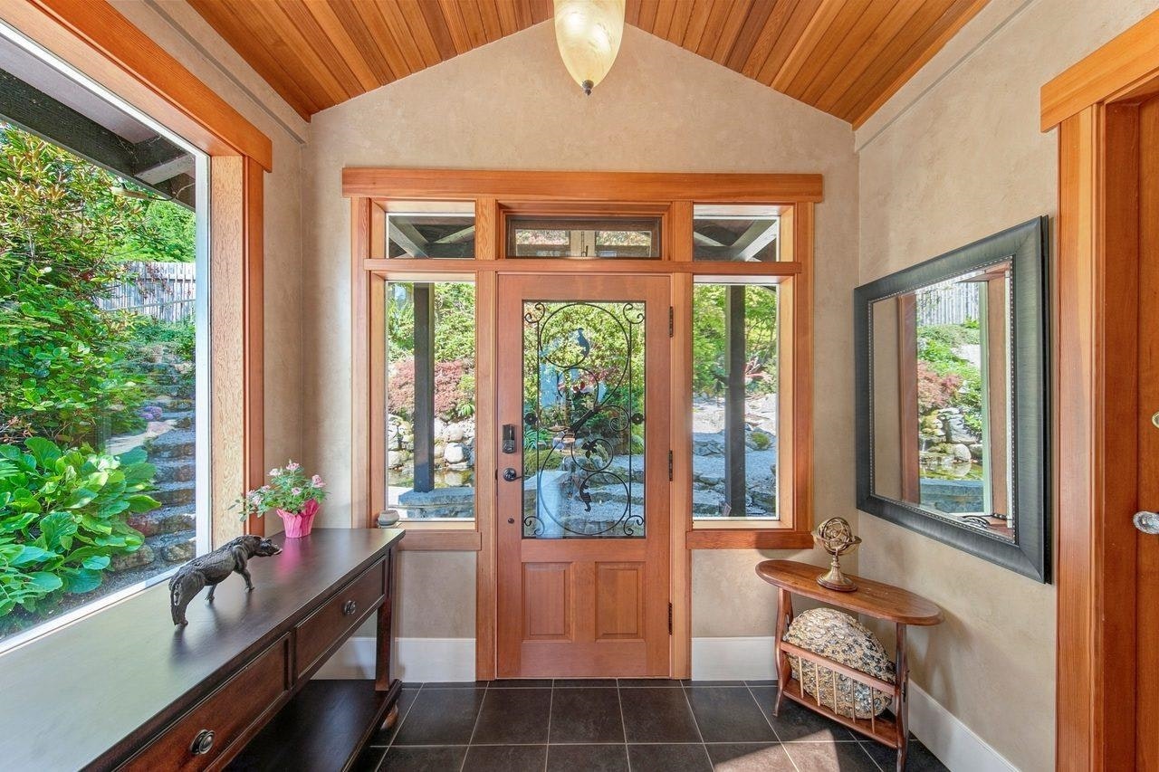 330 Sasamat Lane, North Vancouver, BC, V7G 2S4 - 7