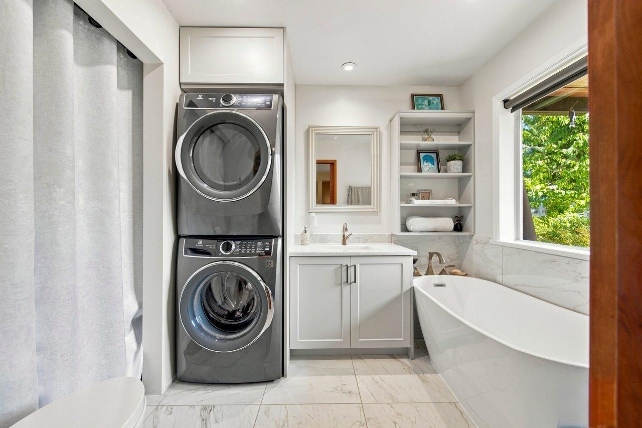 330 Sasamat Lane, North Vancouver, BC, V7G 2S4 - 28