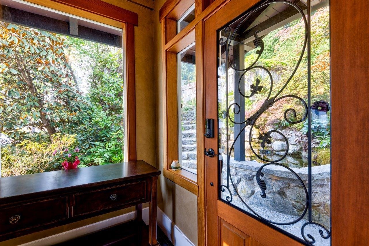 330 Sasamat Lane, North Vancouver, BC, V7G 2S4 - 40