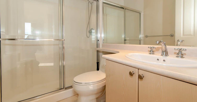 607-160 E 13th, North Vancouver, BC, V7L 4W8 - 16