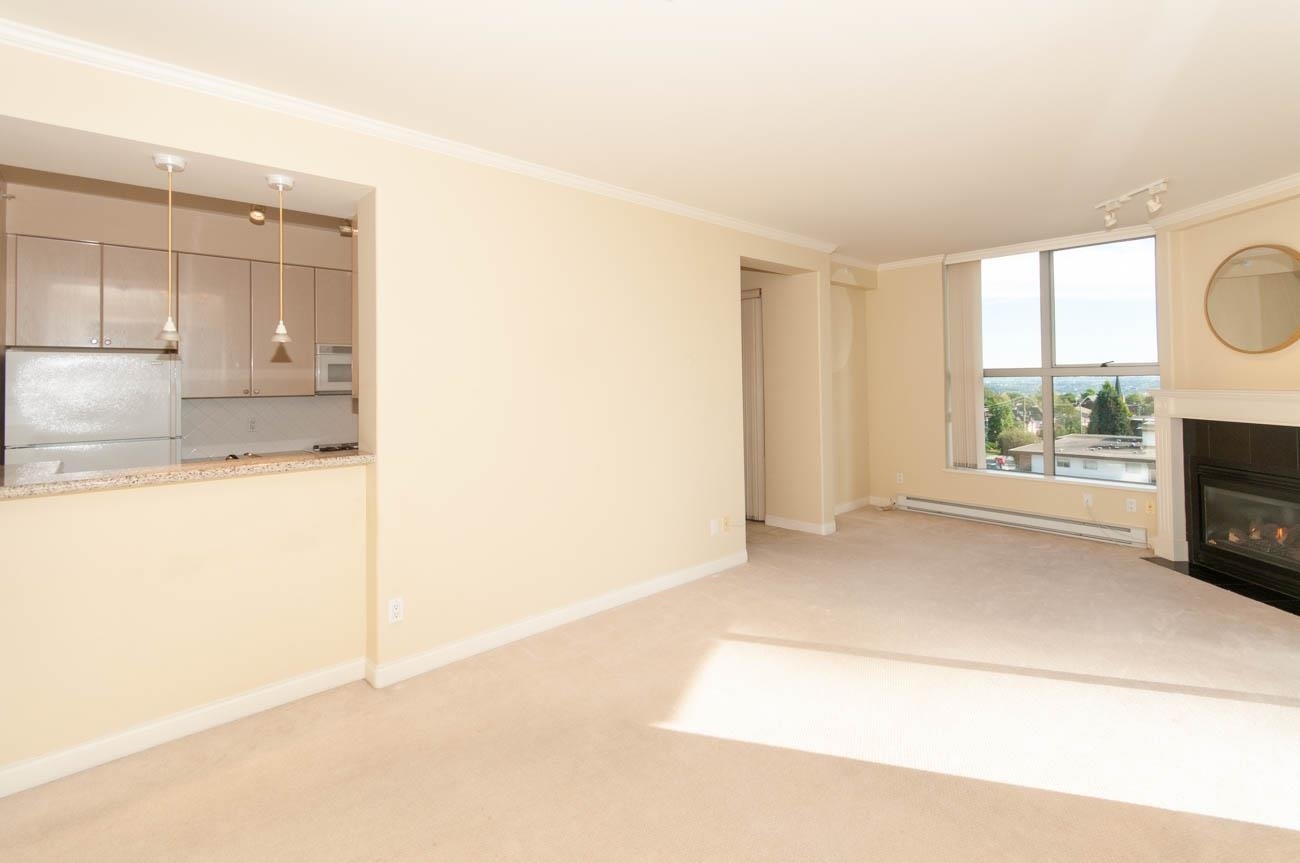 607-160 E 13th, North Vancouver, BC, V7L 4W8 - 11