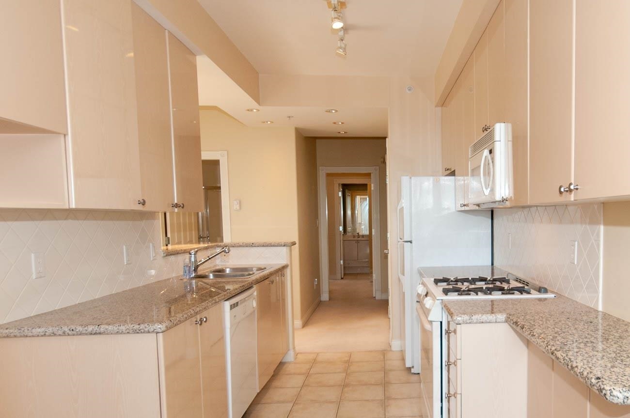 607-160 E 13th, North Vancouver, BC, V7L 4W8 - 8