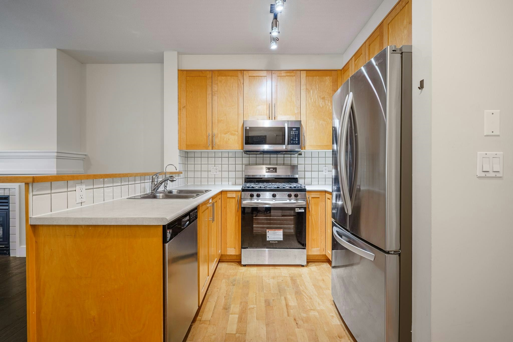 1217-4655 Valley Drive, Vancouver, BC, V6J 5L6 - 8