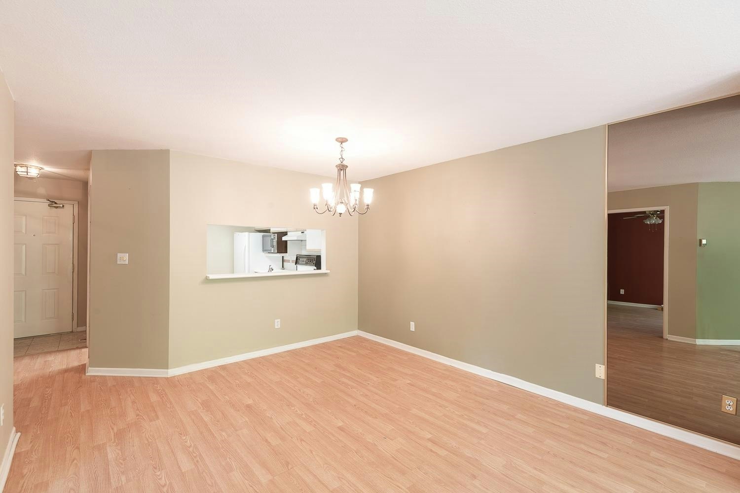 208-1695 Augusta Avenue, Burnaby, BC, V5A 4S8 - 9