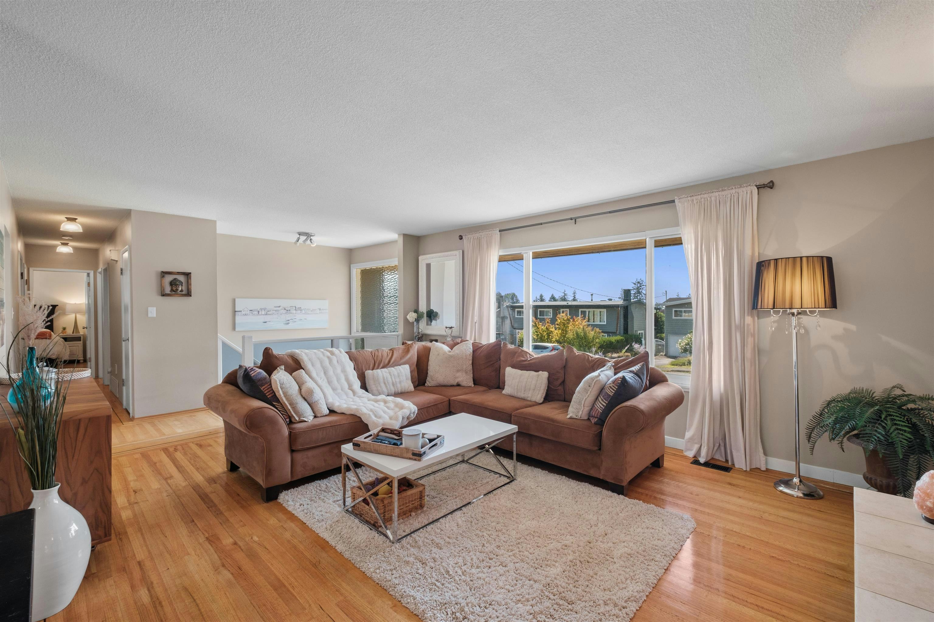 854 E 16th Street - 4