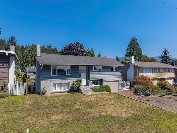 854 E 16th Street, North Vancouver, BC, V7L 2V4