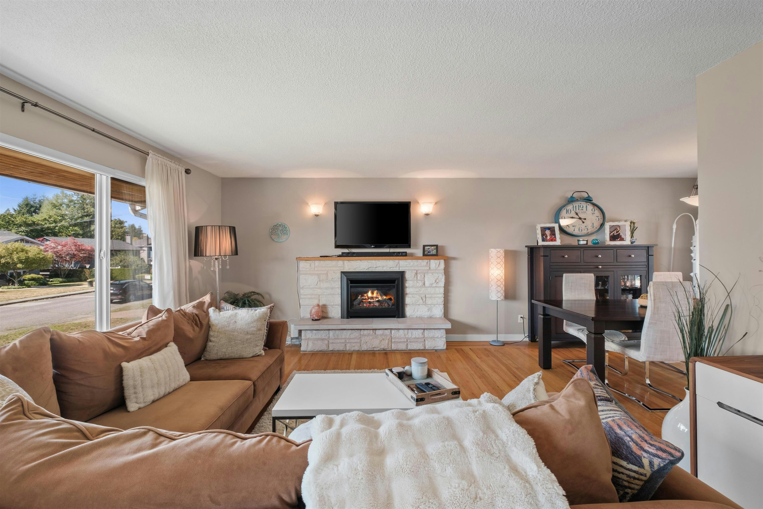 854 E 16th Street - 2