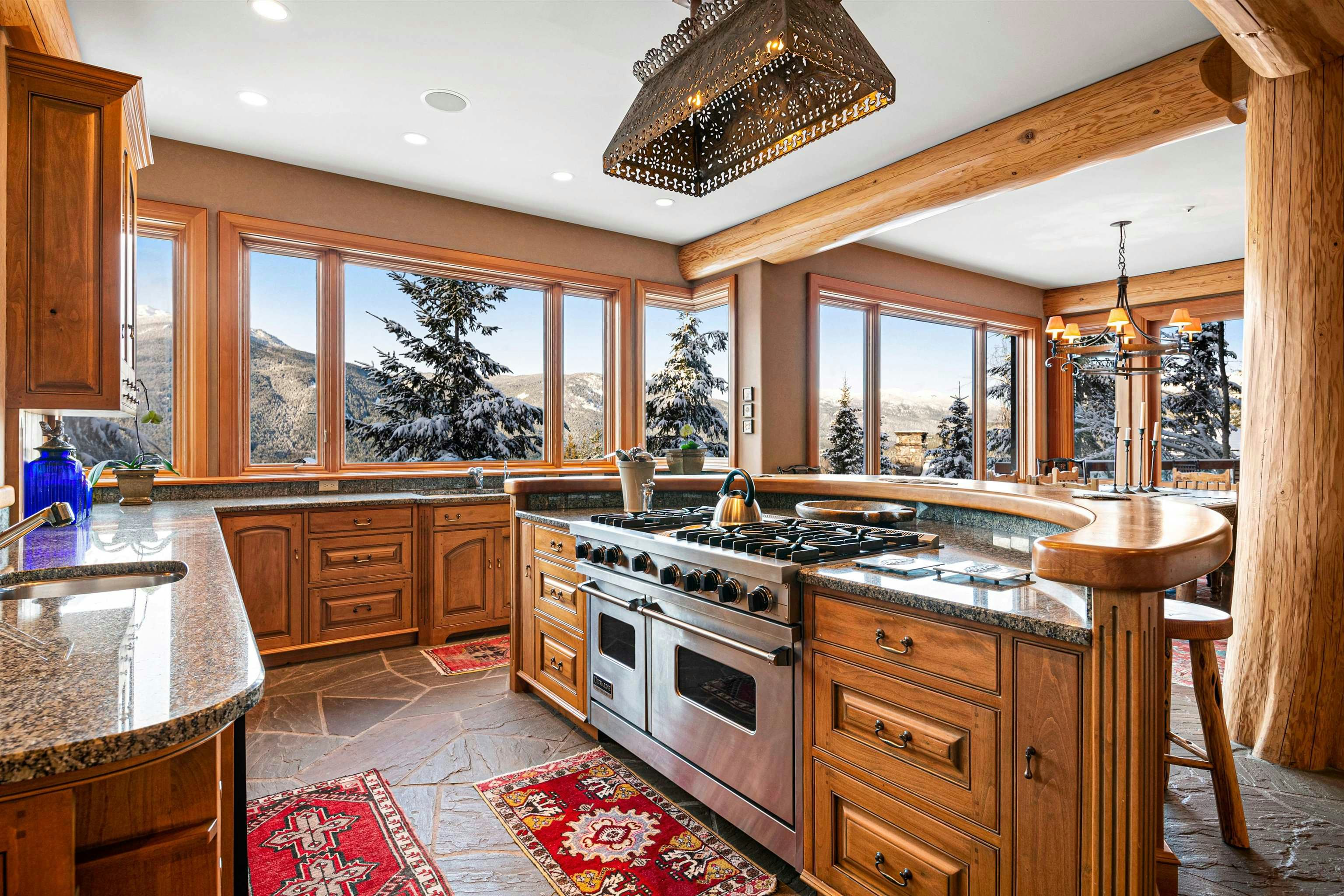 3820 Sunridge Drive, Whistler, BC, V8E 0W1 - 14