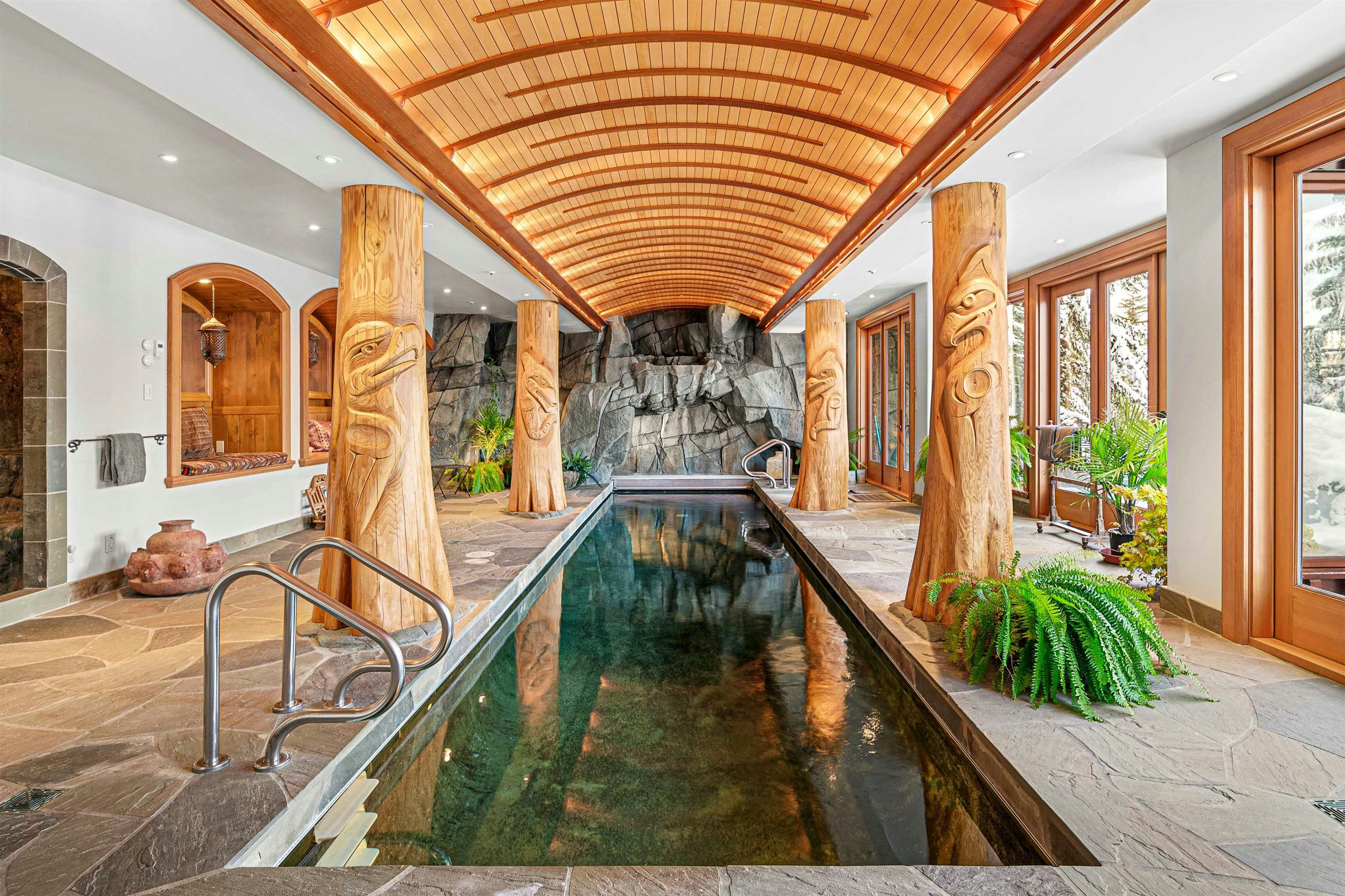 3820 Sunridge Drive, Whistler, BC, V8E 0W1 - 32