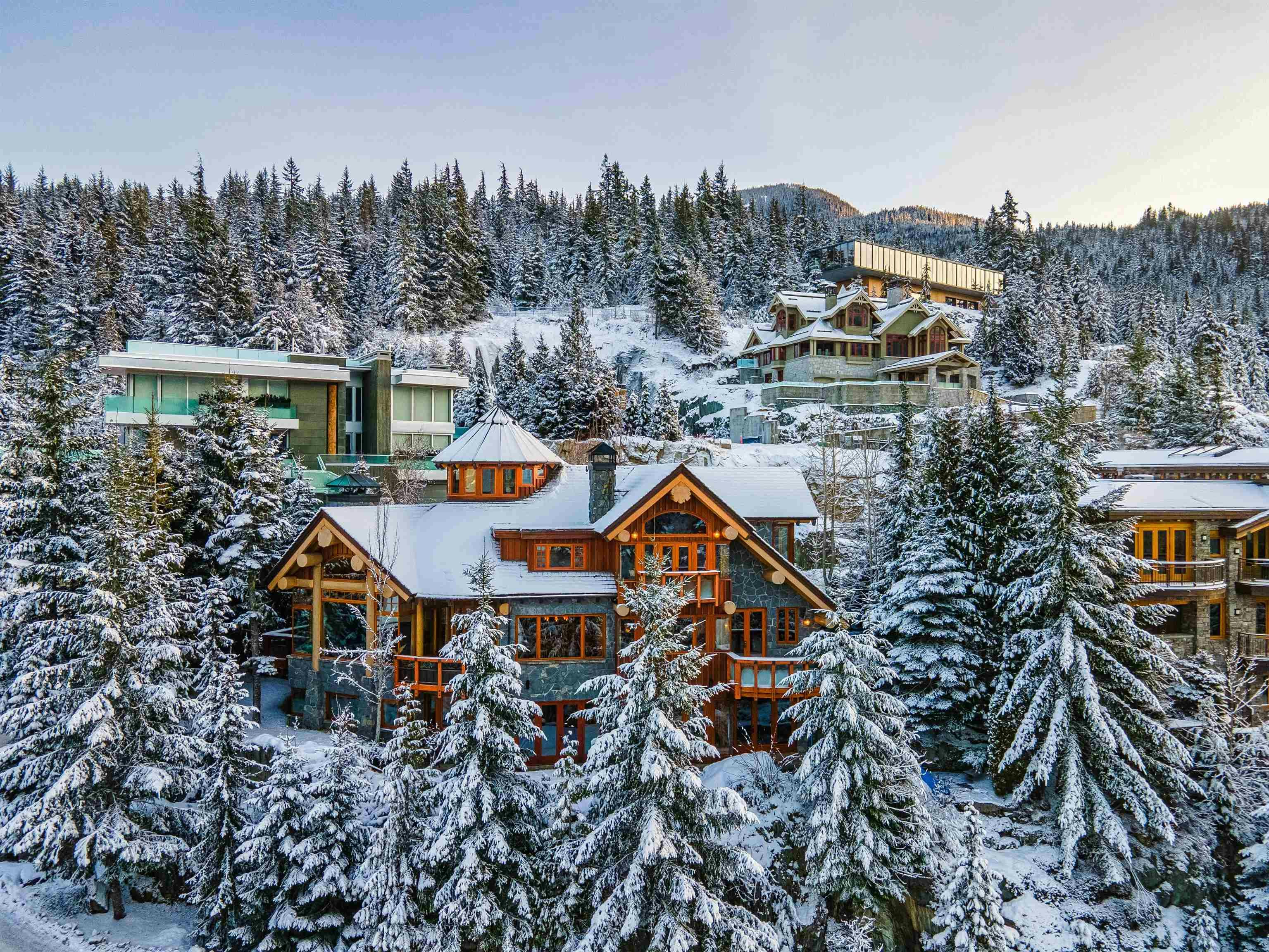 3820 Sunridge Drive, Whistler, BC, V8E 0W1 - 36