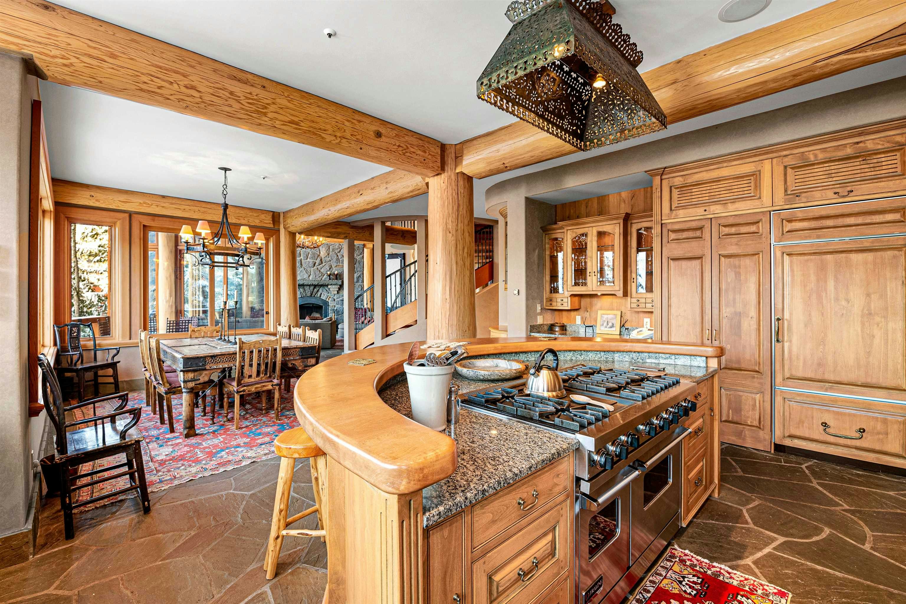 3820 Sunridge Drive, Whistler, BC, V8E 0W1 - 15