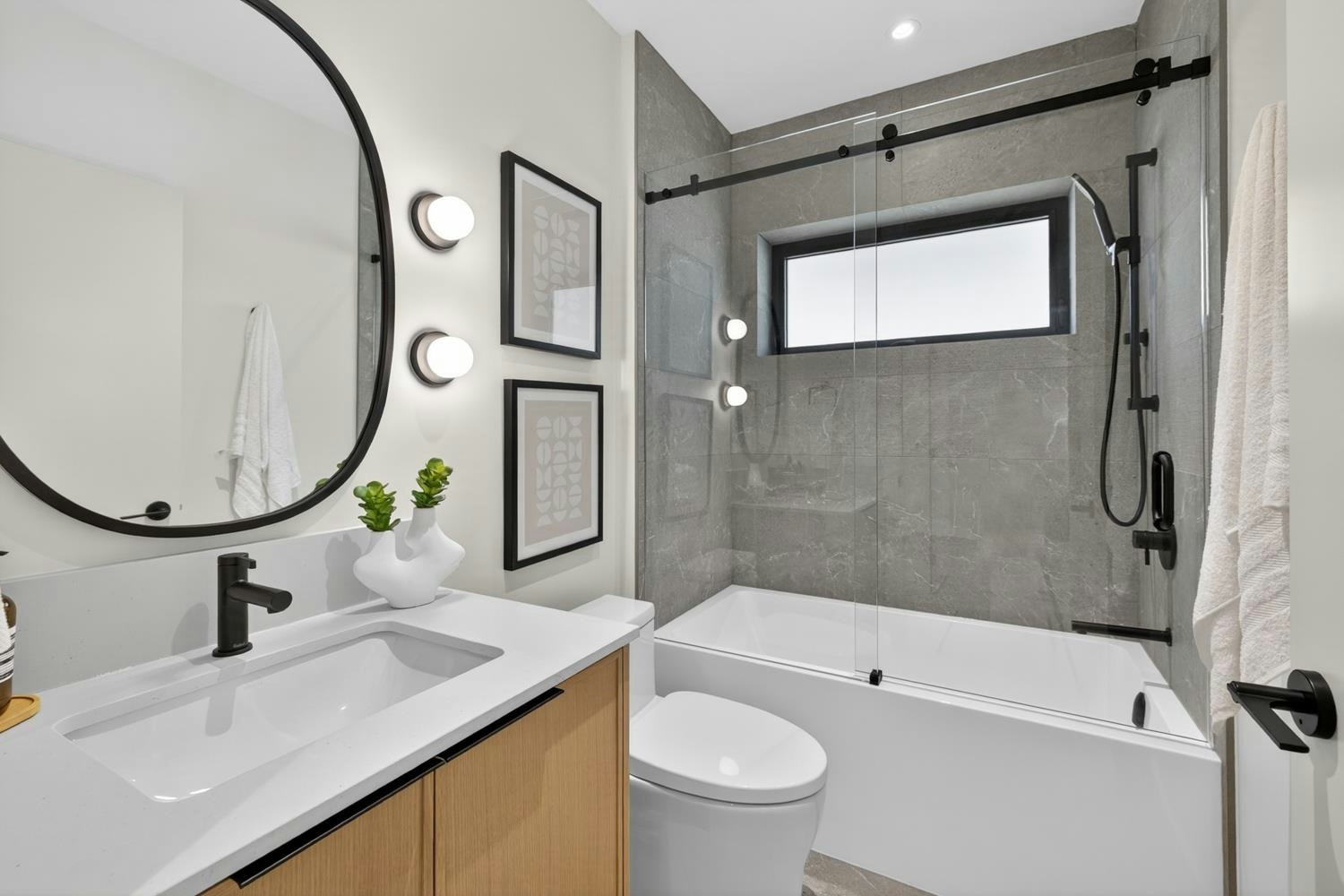 1-58 E 40th Avenue, Vancouver, BC, V5W 1L4 - 29