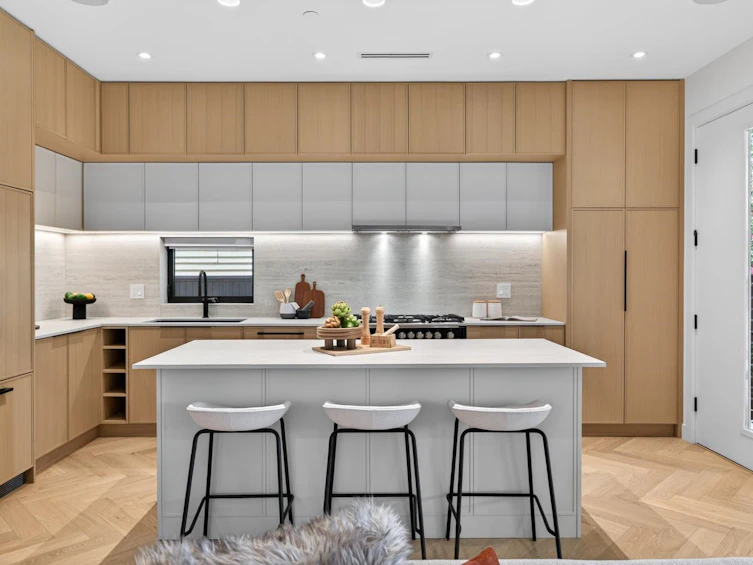 1-58 E 40th Avenue, Vancouver, BC, V5W 1L4 - 4