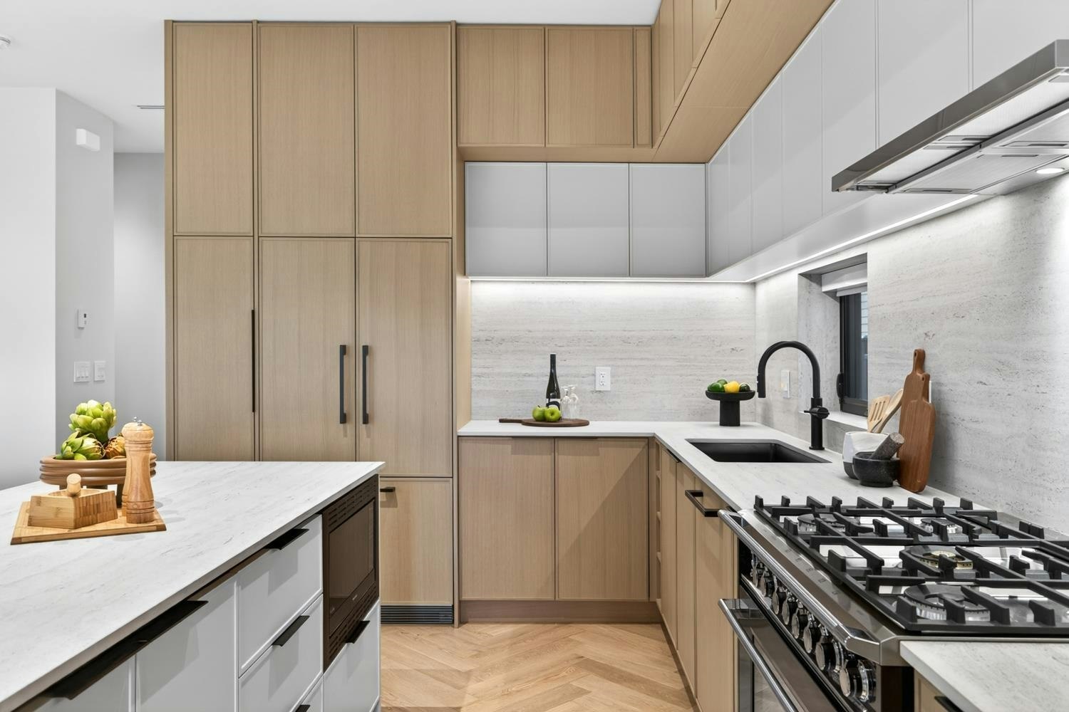 1-58 E 40th Avenue, Vancouver, BC, V5W 1L4 - 8
