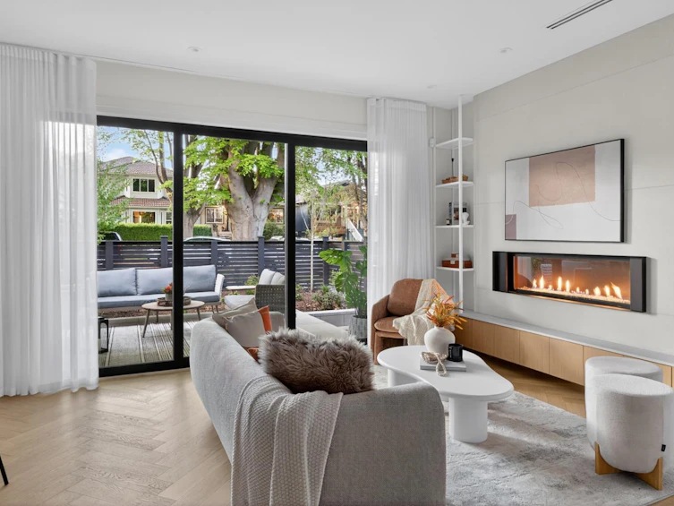 1-58 E 40th Avenue, Vancouver, BC, V5W 1L4 - 11