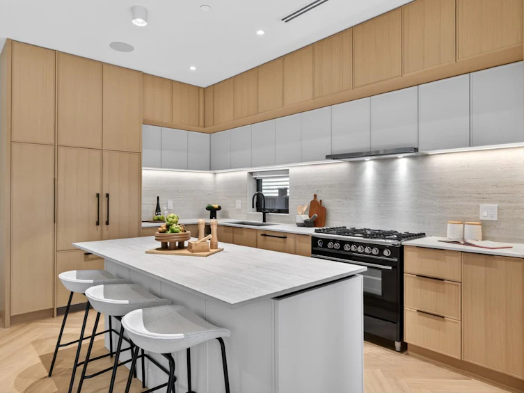 1-58 E 40th Avenue, Vancouver, BC, V5W 1L4 - 5