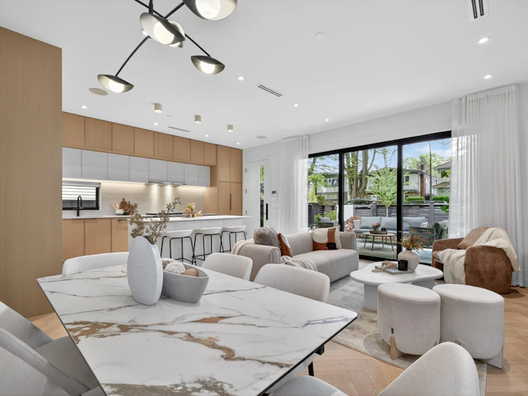 1-58 E 40th Avenue, Vancouver, BC, V5W 1L4 - 18