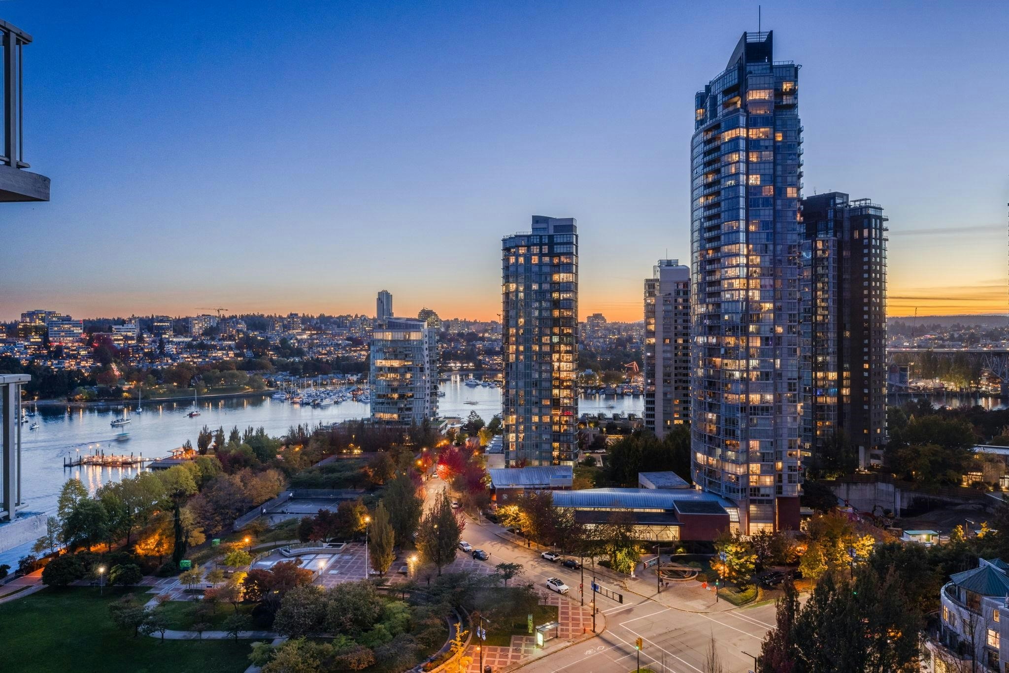 2101-388 Drake Street, Vancouver, BC, V6B 6A8