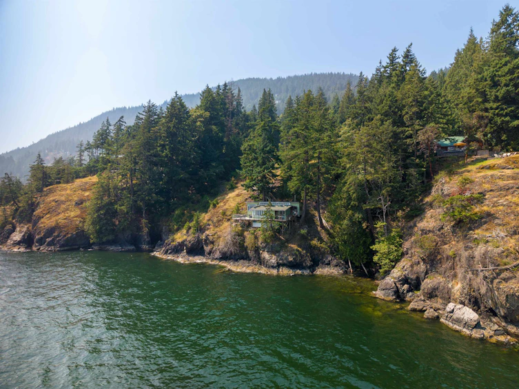 867 Hummingbird Lane, Bowen Island, BC, V0N 1G1