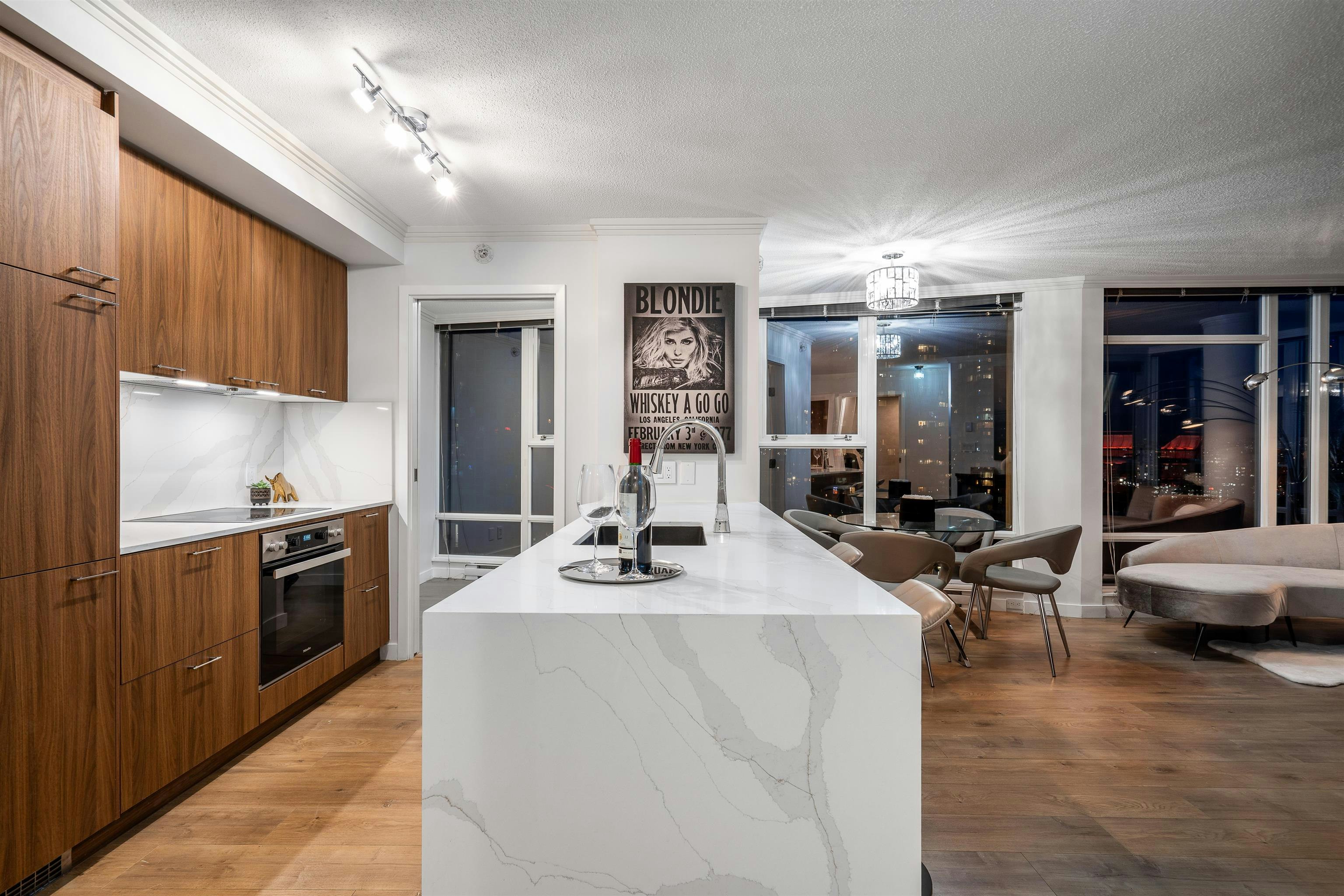 1208-111 W Georgia Street, Vancouver, BC, V6B 1T8 - 8