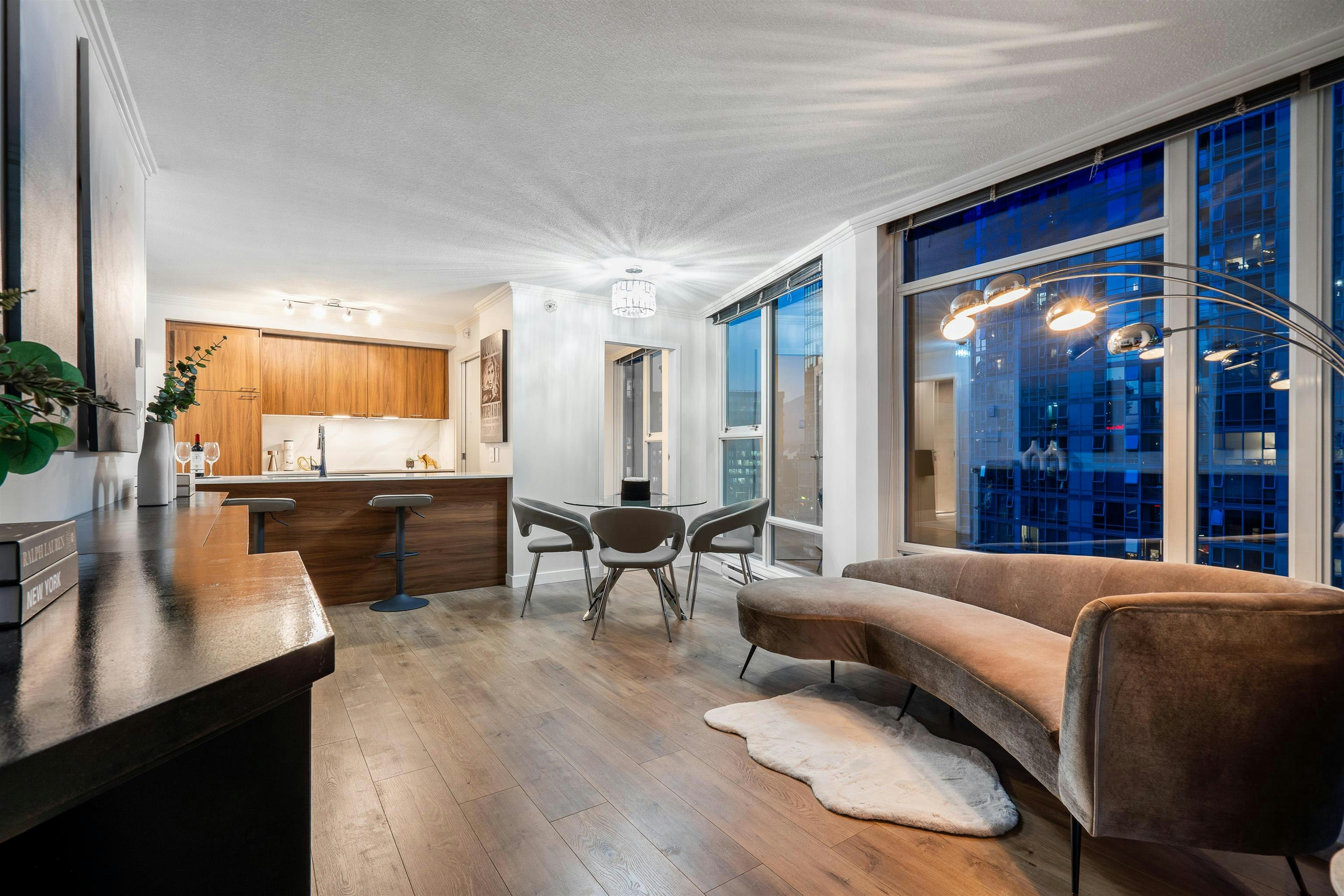 1208-111 W Georgia Street, Vancouver, BC, V6B 1T8 - 13