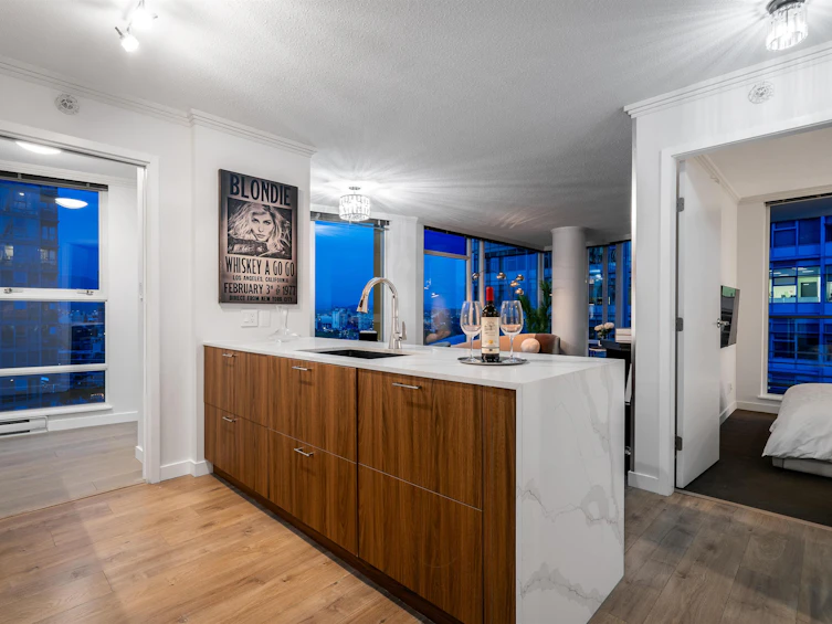 1208-111 W Georgia Street, Vancouver, BC, V6B 1T8 - 4