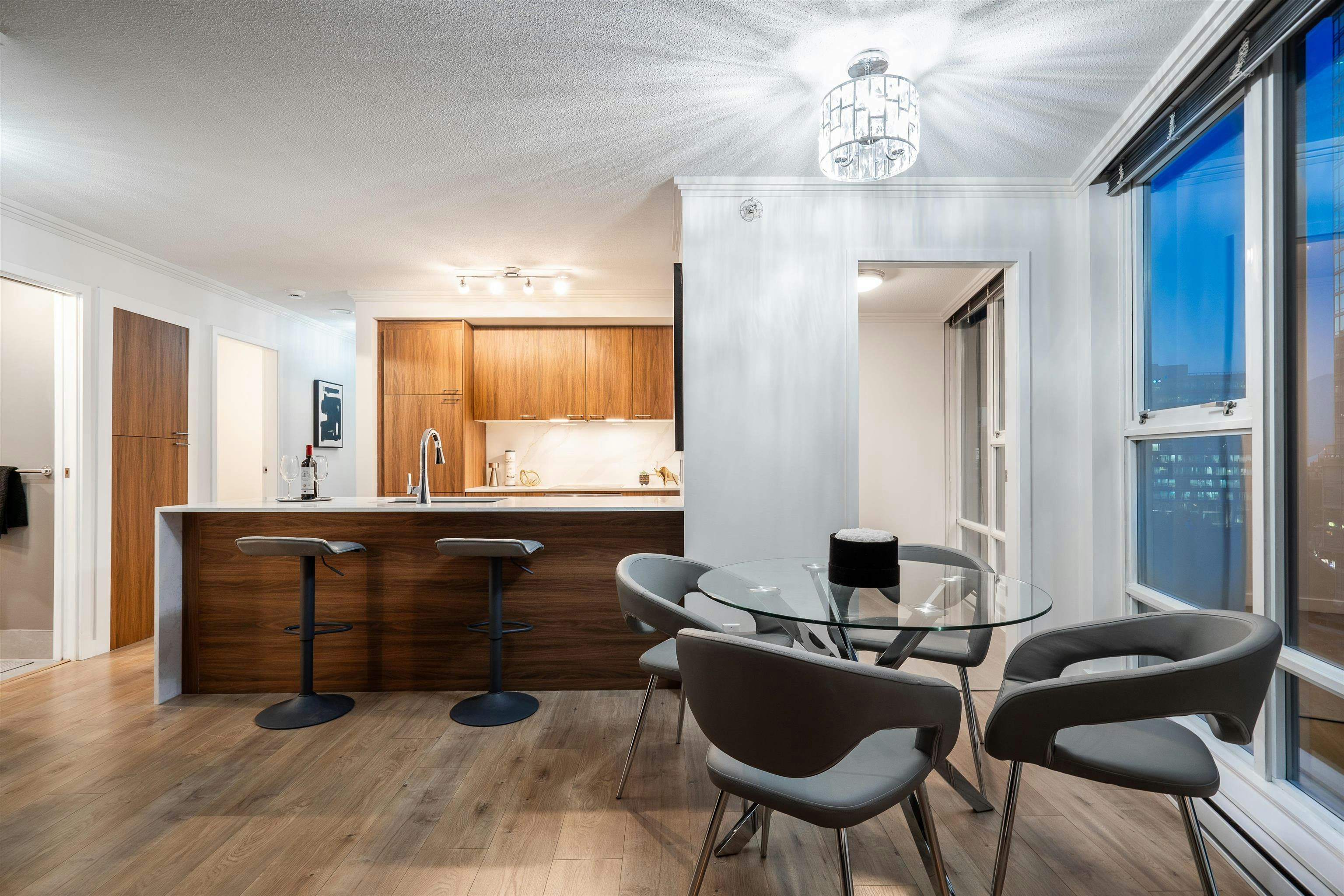 1208-111 W Georgia Street, Vancouver, BC, V6B 1T8 - 14