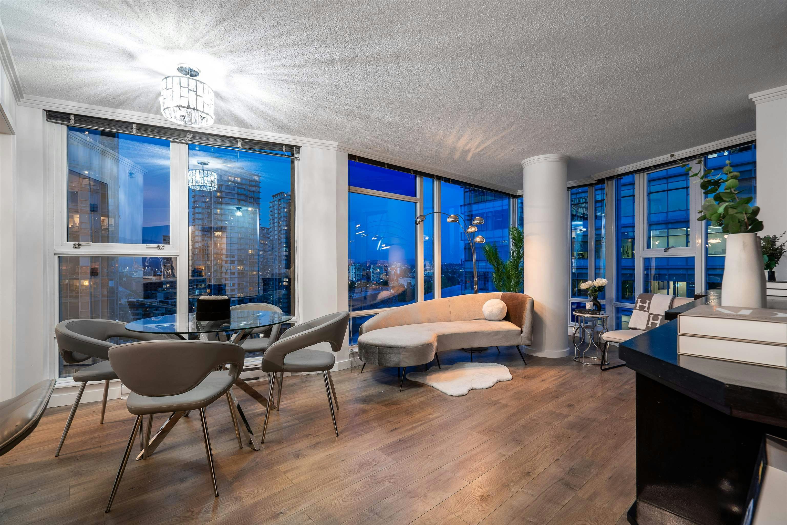1208-111 W Georgia Street, Vancouver, BC, V6B 1T8 - 9