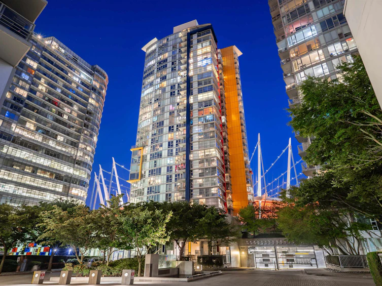 1208-111 W Georgia Street, Vancouver, BC, V6B 1T8 - 3