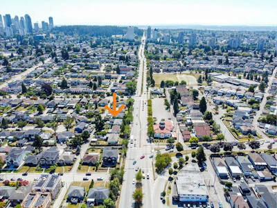 4560 Boundary Road - 2