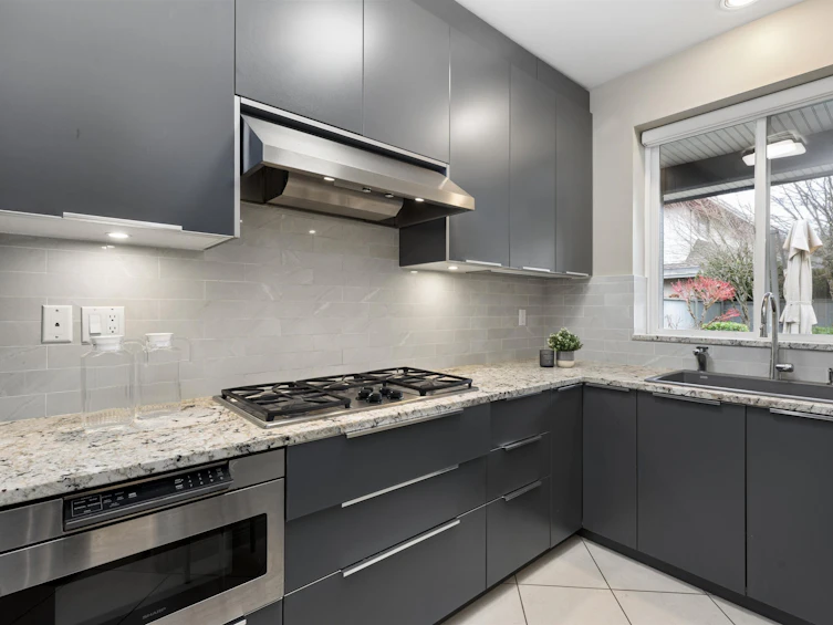 7371 Manning Court, Richmond, BC, V7A 4J3 - 12