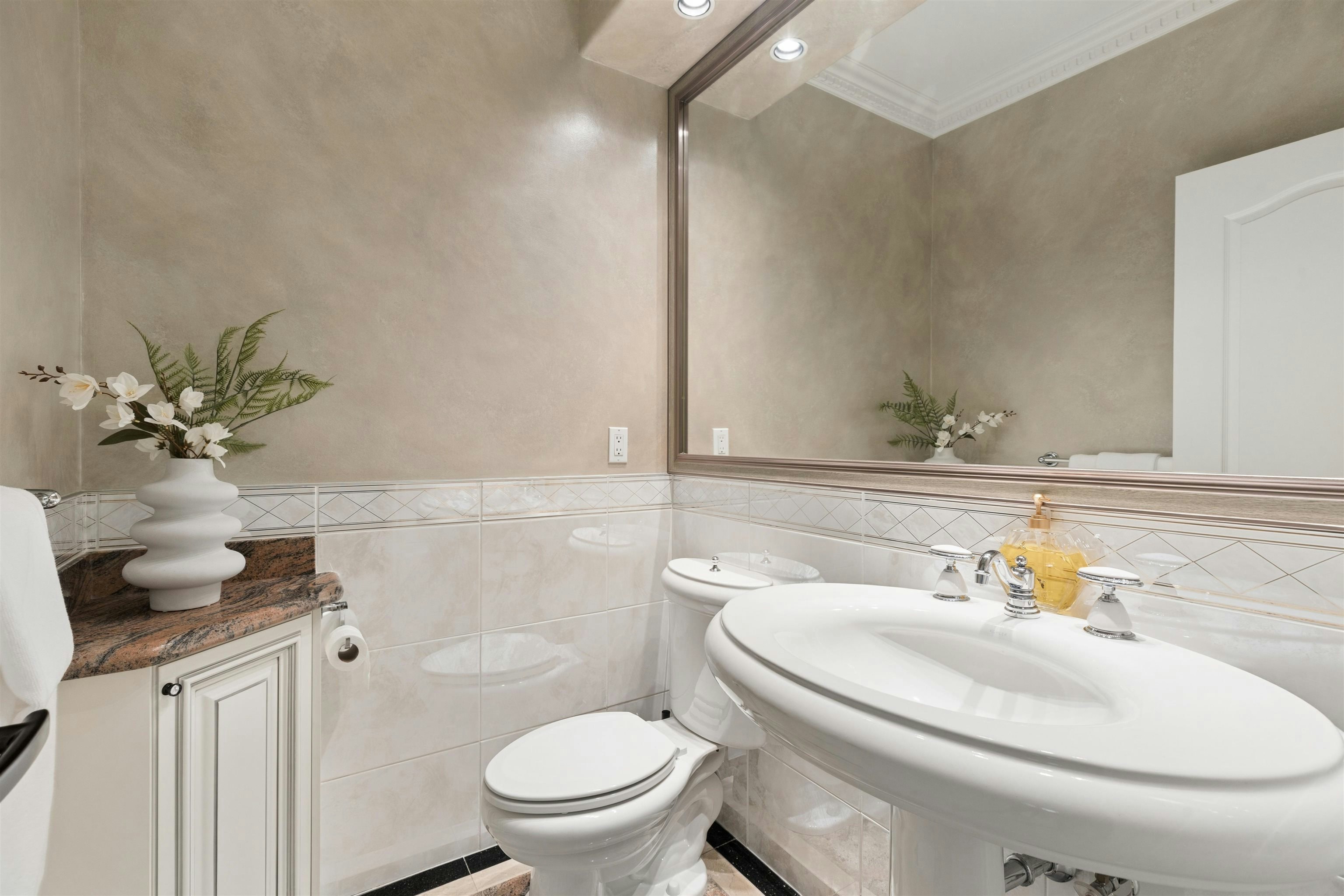 7371 Manning Court, Richmond, BC, V7A 4J3 - 20