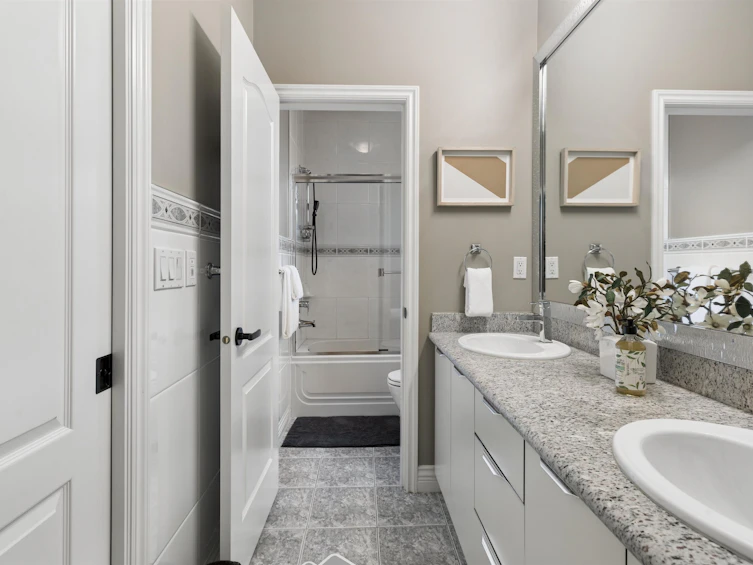 7371 Manning Court, Richmond, BC, V7A 4J3 - 21